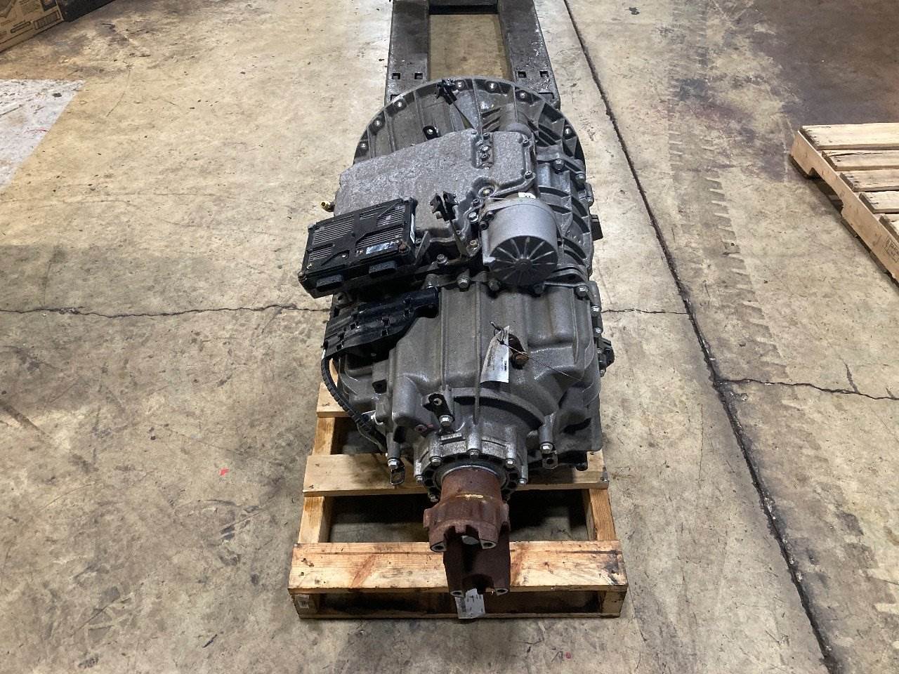2023 Paccar PO16F112C Transmission for a Peterbilt 579 For Sale