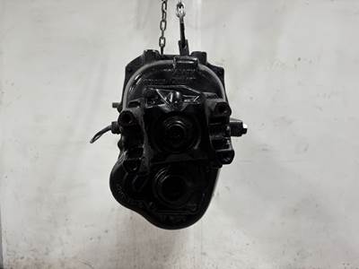 Spicer (TTC) ES52-5A Transmission for a International 4900