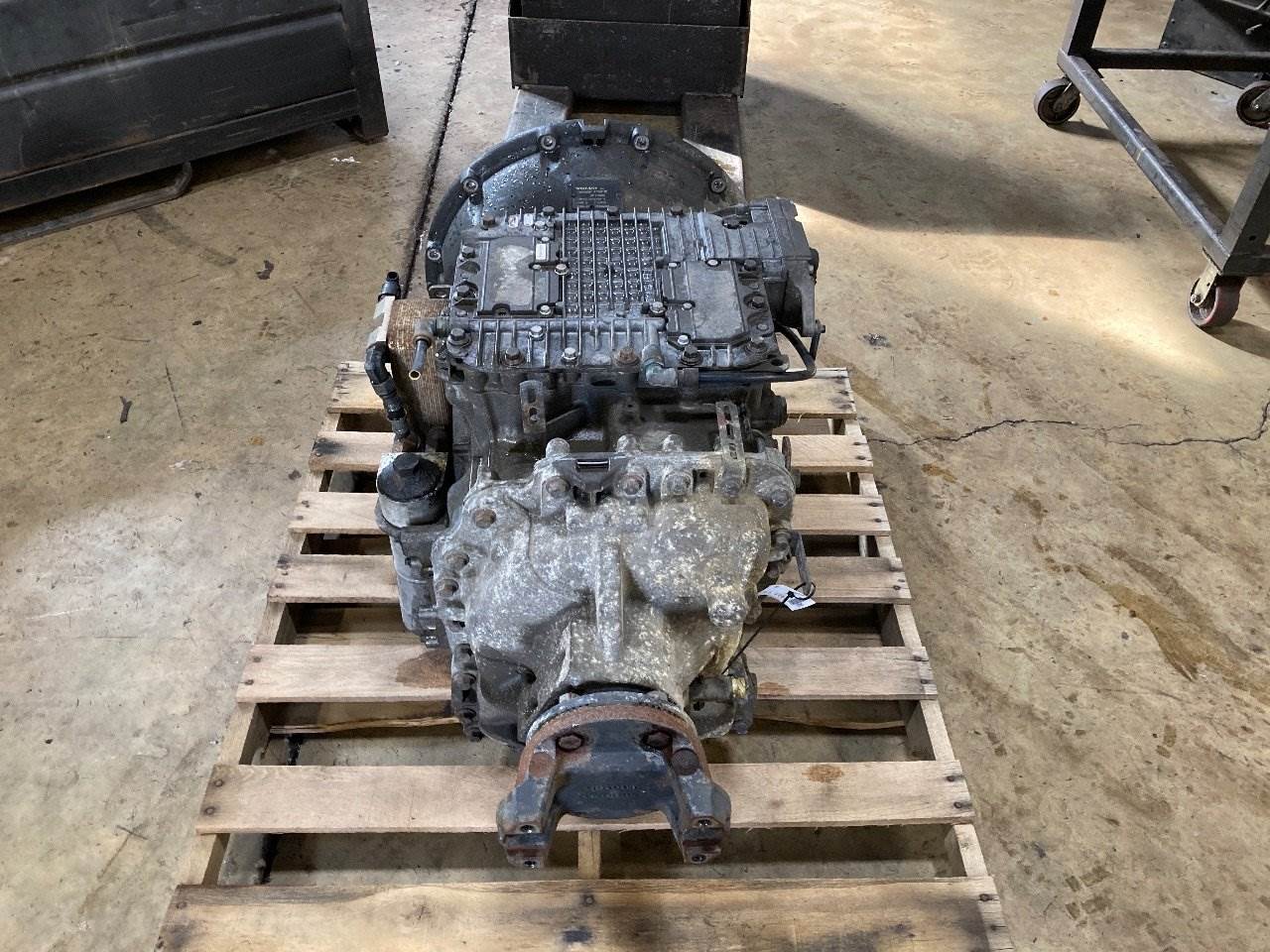 2016 Volvo ATO2612D Transmission for a Volvo VNL For Sale Sioux Falls