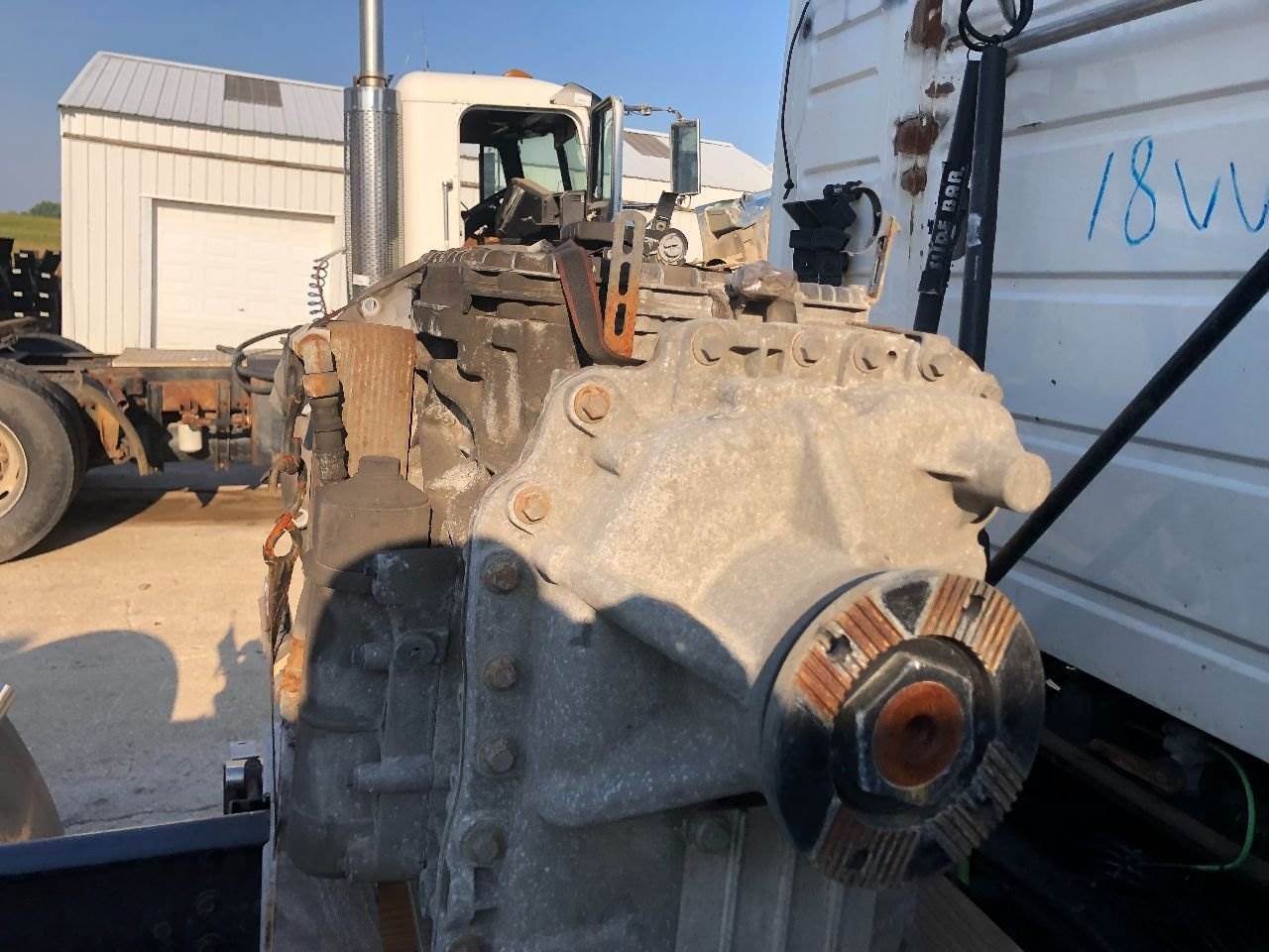 2018 Volvo ATO2612F Transmission for a Volvo VNL For Sale Sioux Falls