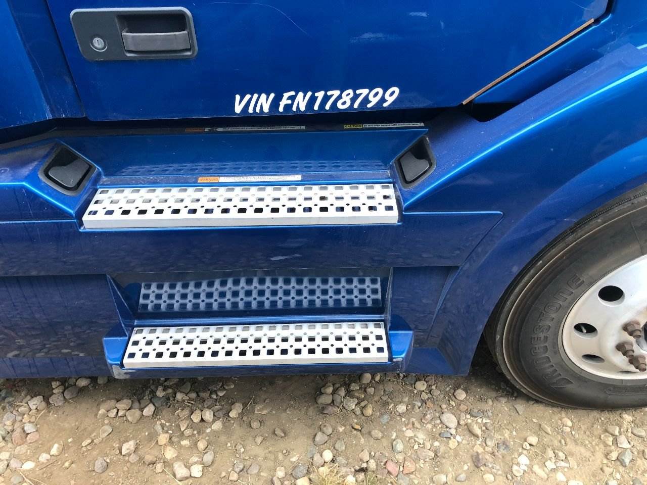 2015 Volvo VNL Truck Skirt For Sale Spencer, IA 25505256