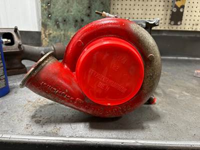 Cummins ISX Turbocharger / Supercharger for a International 9900