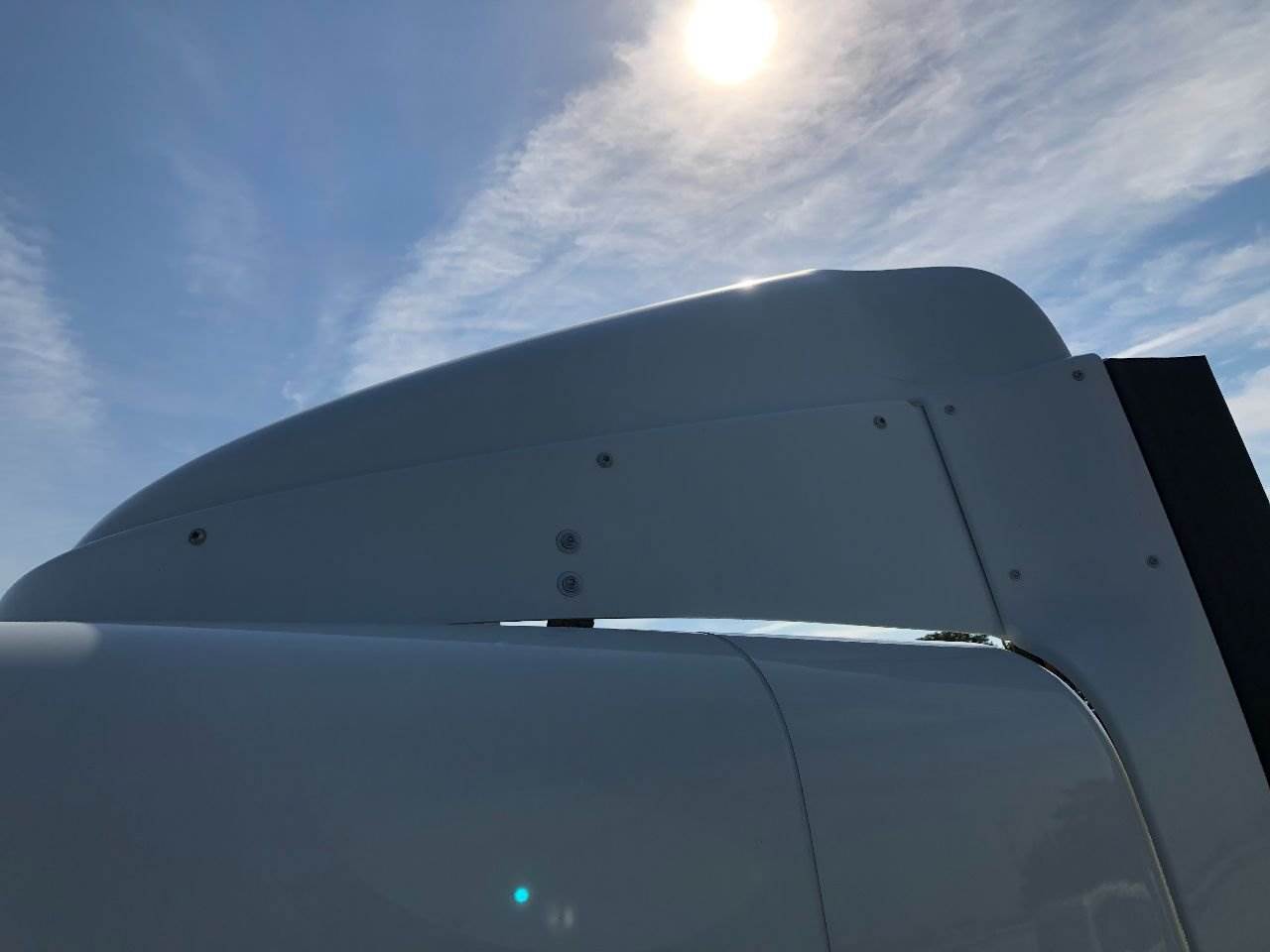 2014 Freightliner Cascadia Wind Deflector For Sale Des Moines, IA