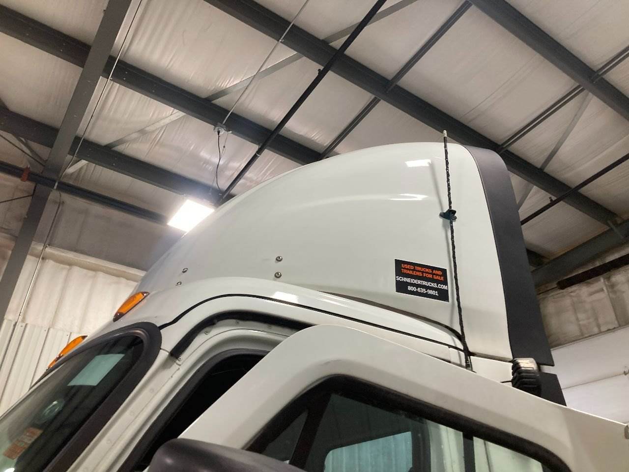 2015 Freightliner Cascadia Wind Deflector For Sale Winimac, IN