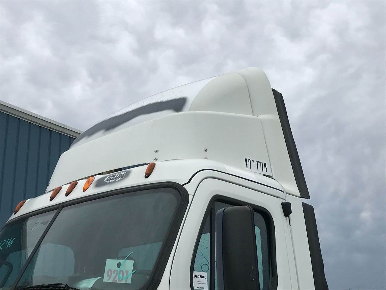 2012 Freightliner Cascadia Wind Deflector For Sale Kansas City, MO
