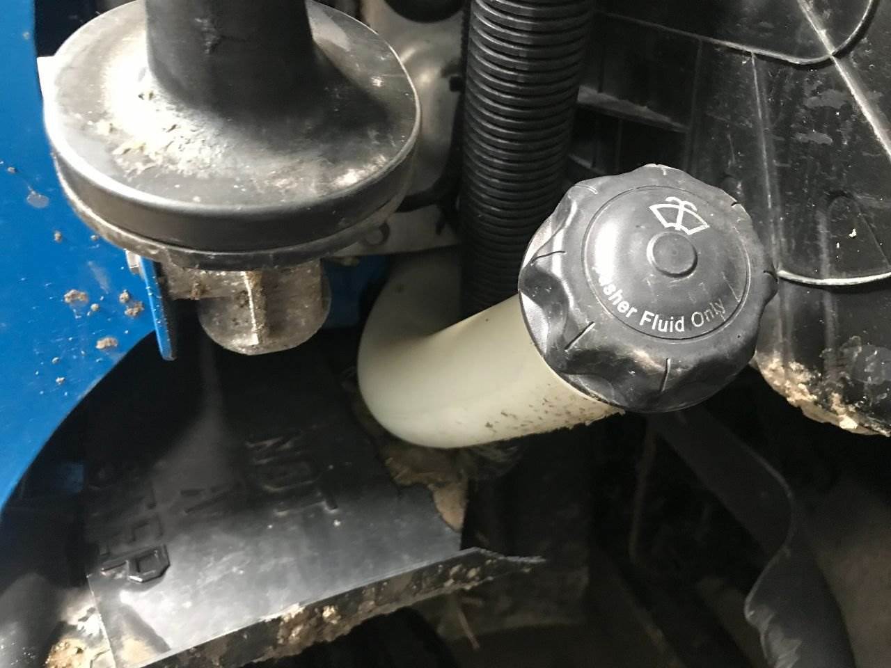 2015 Freightliner Cascadia Windshield Washer Reservoir For Sale