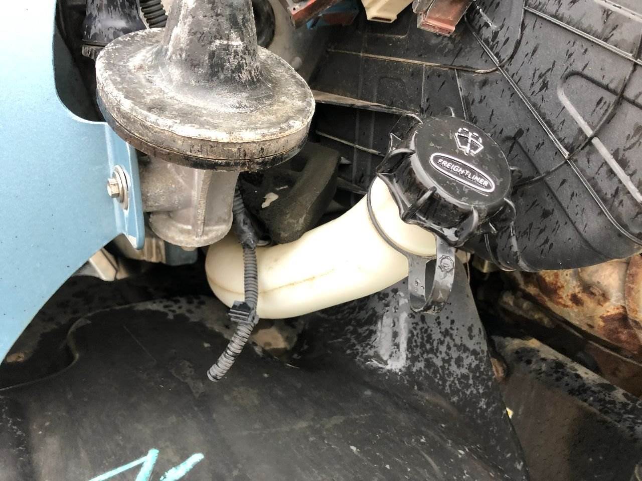 2011 Freightliner Cascadia Windshield Washer Reservoir For Sale Spencer, IA 25220981