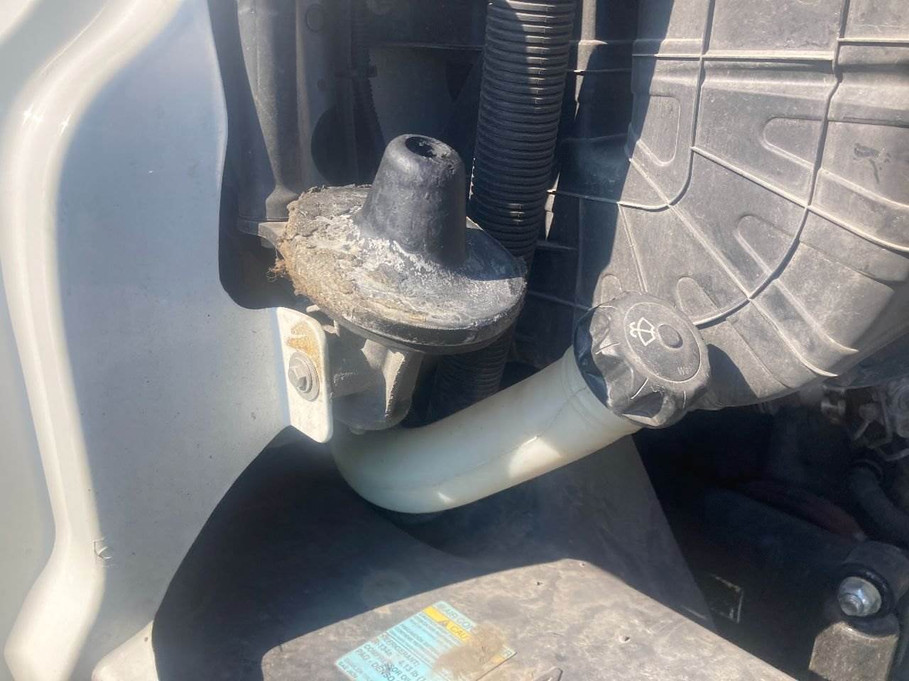 2017 Freightliner Cascadia Windshield Washer Reservoir For Sale Kansas City, MO 25525413