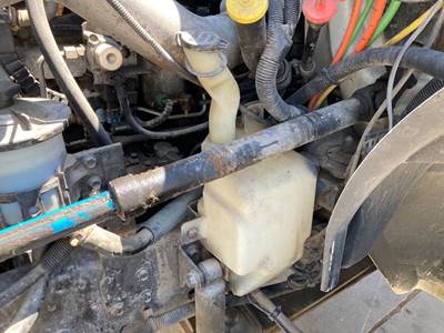 2009 International DuraStar 4300 Windshield Washer Reservoir for a