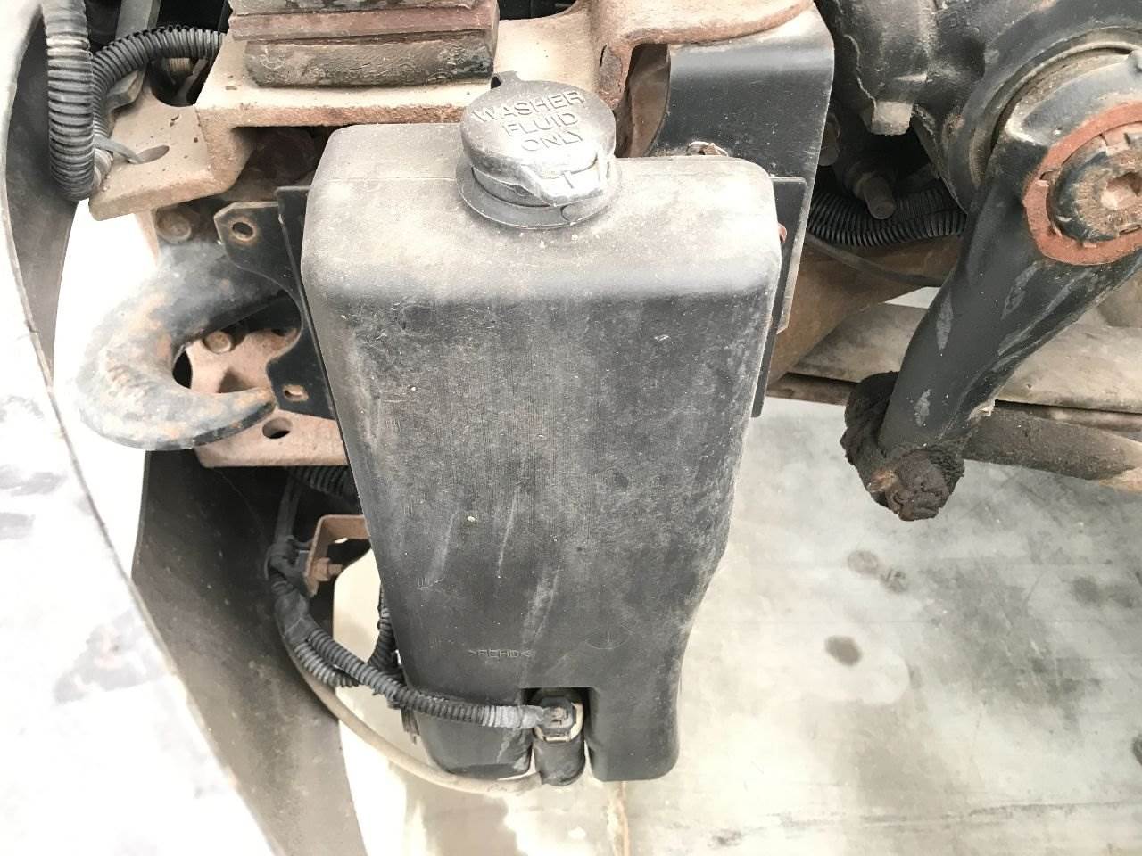 2011 International DuraStar 4400 Windshield Washer Reservoir for a