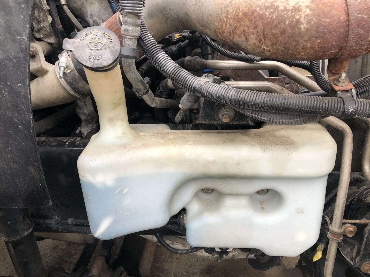 2014 International ProStar Windshield Washer Reservoir For Sale Des