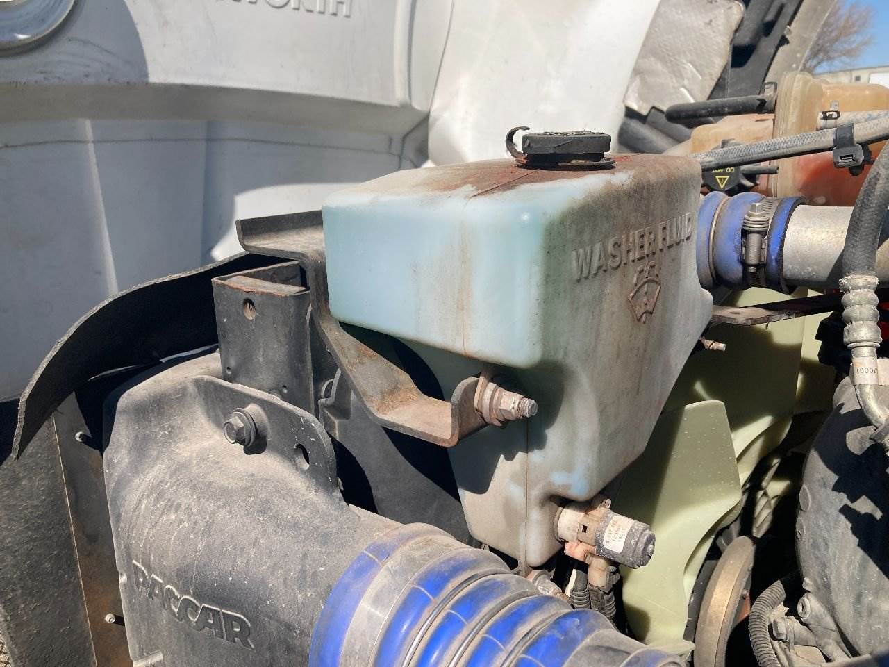 2016 Kenworth T680 Windshield Washer Reservoir For Sale Des Moines