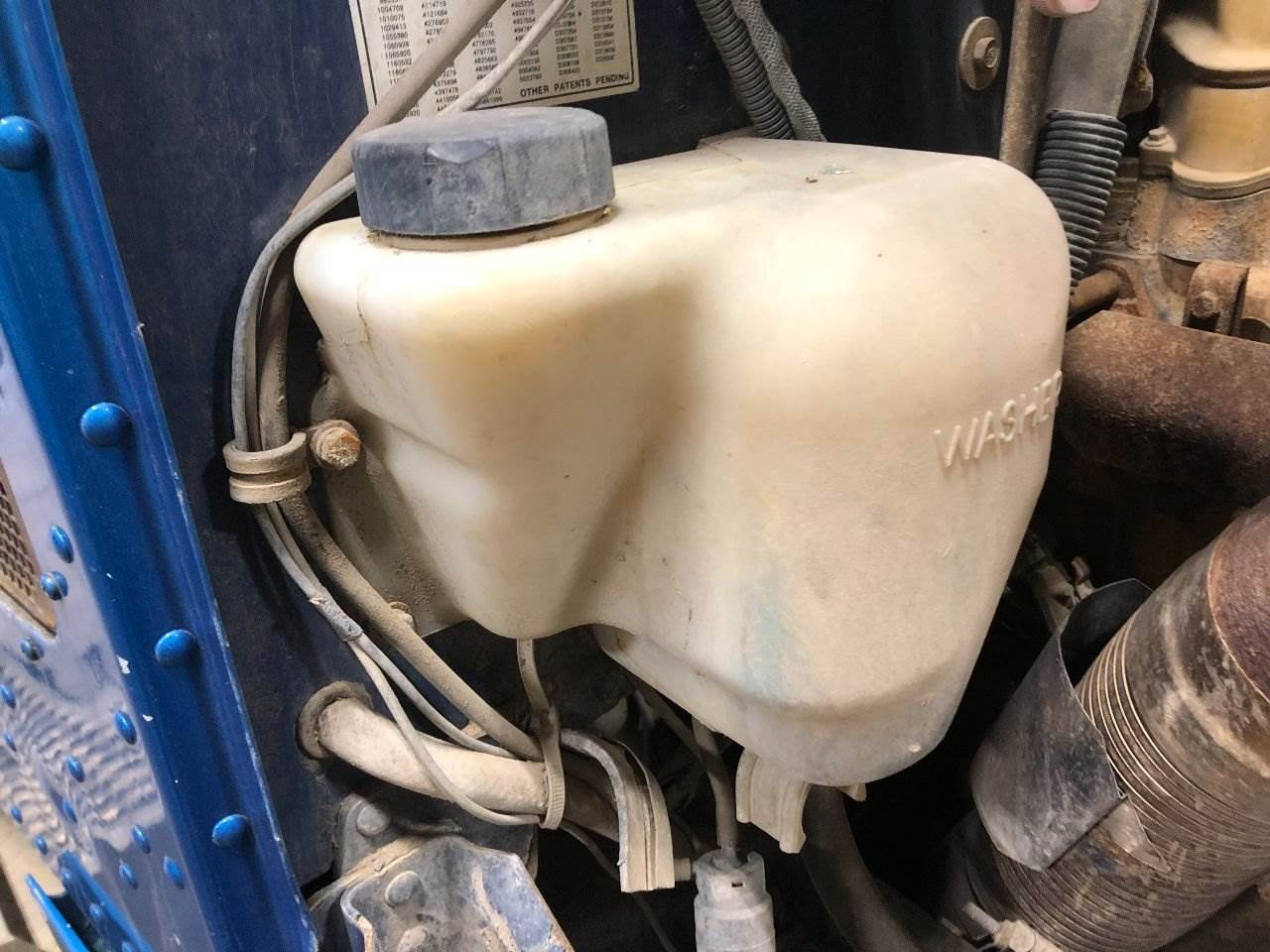 1996 Peterbilt 378 Windshield Washer Reservoir For Sale Sioux Falls, SD 25408470