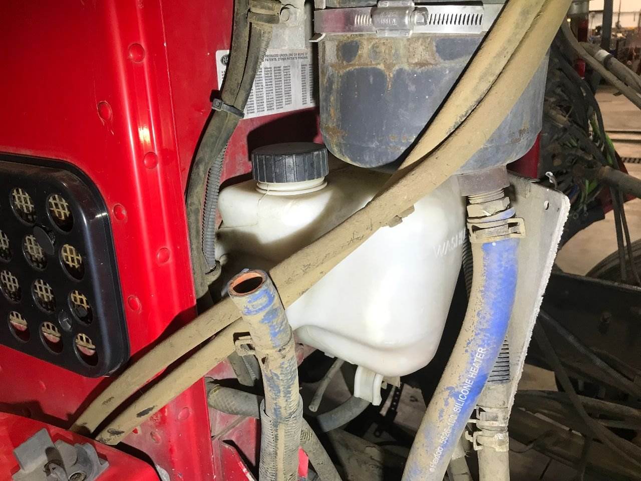 2007 Peterbilt 386 Windshield Washer Reservoir For Sale Sioux Falls, SD 25504977