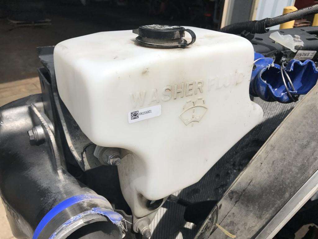 2017 Peterbilt 579 Windshield Washer Reservoir For Sale Spencer, IA