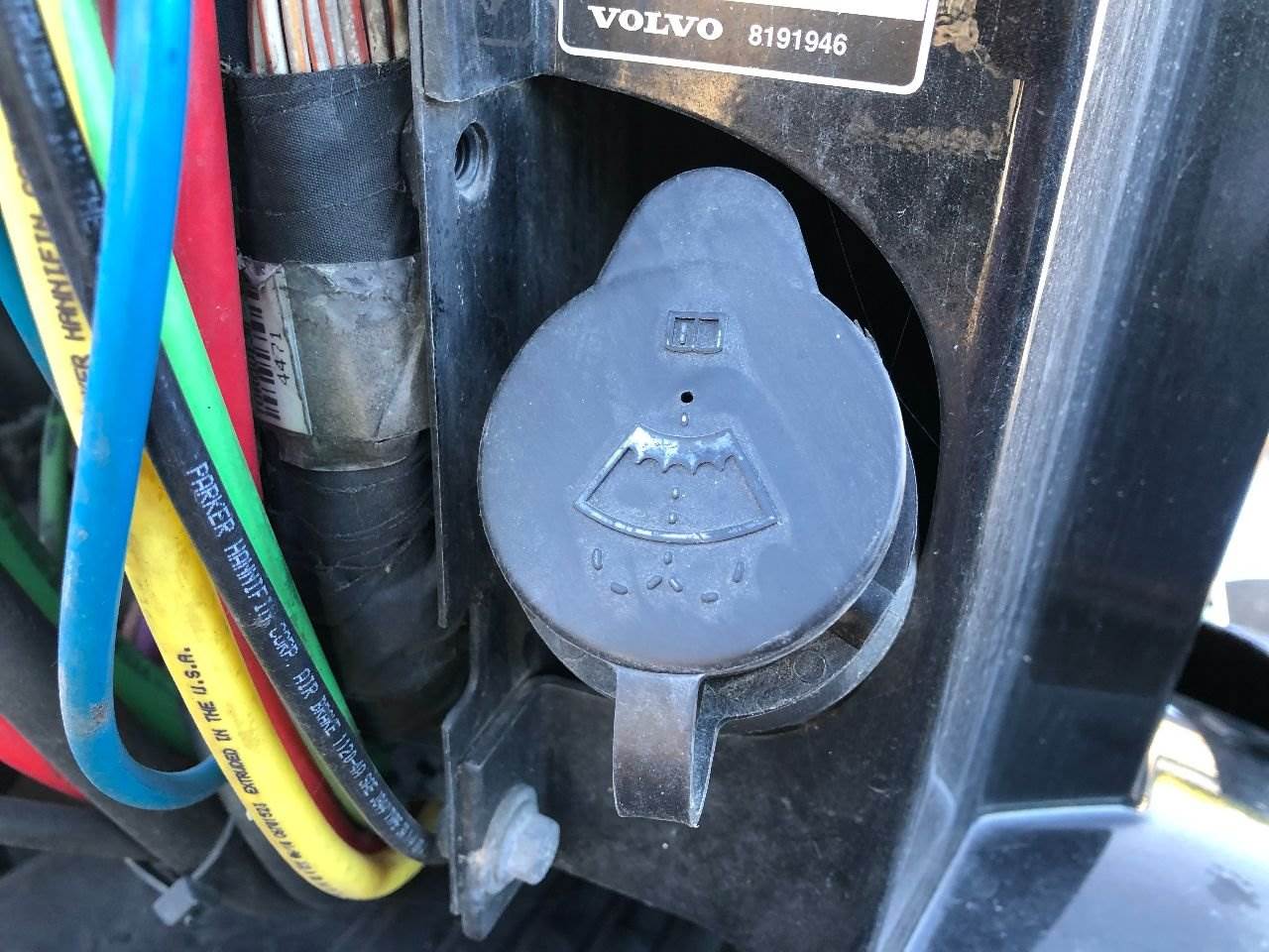 2011 Volvo VNL Windshield Washer Reservoir For Sale Des Moines, IA