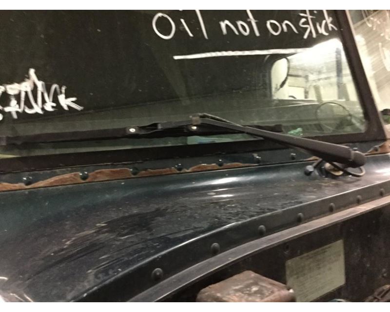 2003 Peterbilt 379 Windshield Wiper Arm For Sale, 1,652,661 Miles