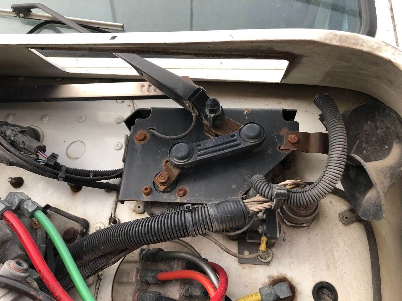 1996 Freightliner FLD120 Windshield Wiper Motor For Sale Council