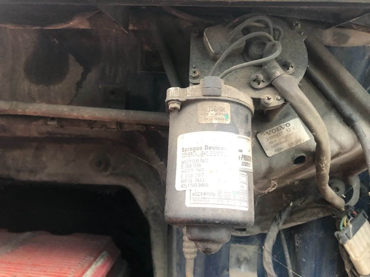 2006 Volvo VNL Windshield Wiper Motor For Sale Des Moines, IA