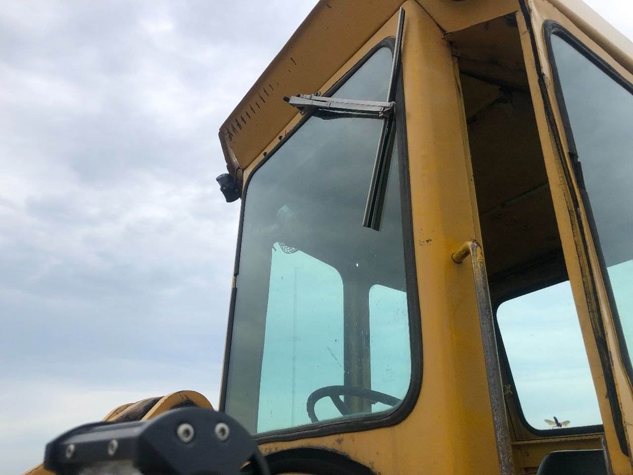 1976 John Deere 544B Windshield For Sale Spencer, IA T30856