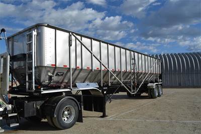 Trinity 42x102 Tandem Axle Stainless Steel Belt Trailer - Air Ride, Fixed Axle