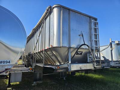Trinity 45x102 Tandem Axle Stainless Steel Belt Trailer - Air Ride, Fixed Axle