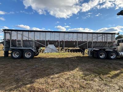 Trinity 42ft Tandem Axle Stainless Steel Belt Trailer - Air Ride, Fixed Axle