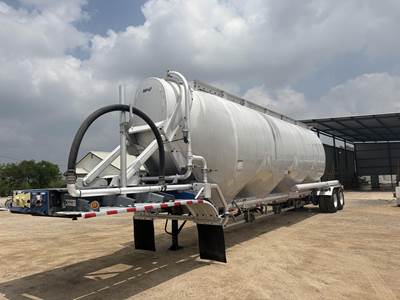 Heil Tandem Axle Aluminum Dry Bulk / Pneumatic Tank Trailer - Air Ride, Fixed Axle