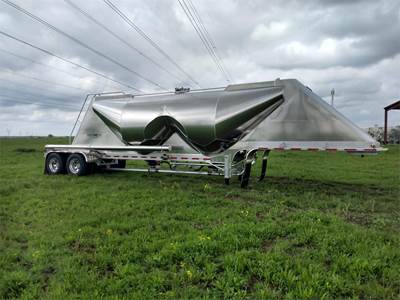 MAC 1000 C Dry Bulk / Pneumatic Tank Trailer