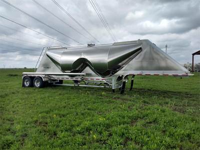MAC 1000 C Dry Bulk / Pneumatic Tank Trailer