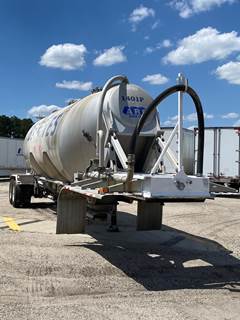 Polar Tandem Axle Aluminum Dry Bulk / Pneumatic Tank Trailer - Spring, Fixed Axle