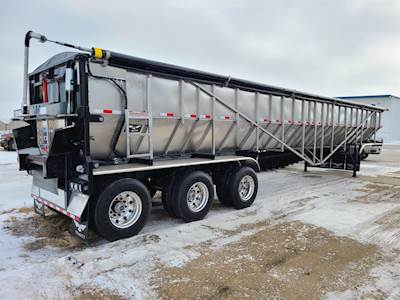 TRINITY TRAILER MFG 50x96 Tri Axle Stainless Steel Belt Trailer - Air Ride, Fixed Axle