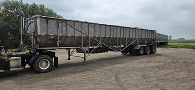 Trinity 50x96 Tri Axle Stainless Steel Belt Trailer - Air Ride, Fixed Axle