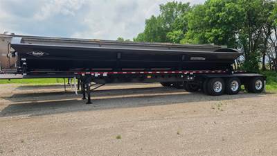 SmithCo 4736 SUPER TRI REAR LIFT WITH ALL DUALS Side Dump Trailer
