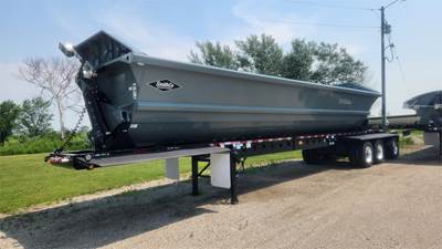 SmithCo 55 YARD CAPACITY 4736 SUPER TRI SUPER HIGH VOLUME Side Dump Trailer