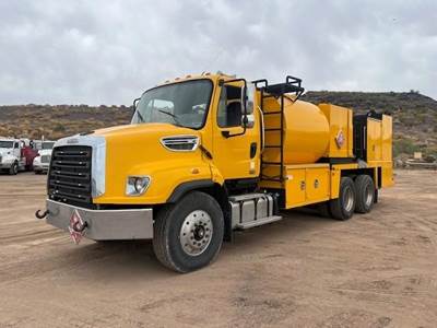Freightliner 108SD Fuel & Lube Truck