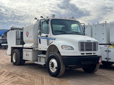 Freightliner M2 106 Fuel & Lube Truck