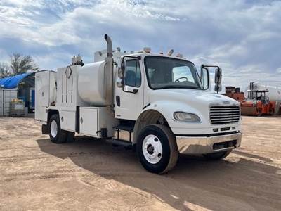 Freightliner M2 106 Fuel & Lube Truck