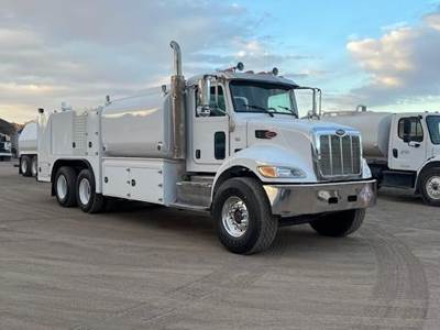 Peterbilt 348 Fuel & Lube Truck