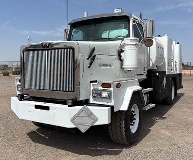 Western Star 4900 Fuel & Lube Truck