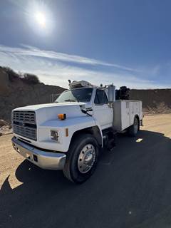 Ford F-700 Mechanic / Service Truck