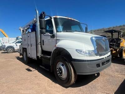 International HV Mechanic / Service Truck