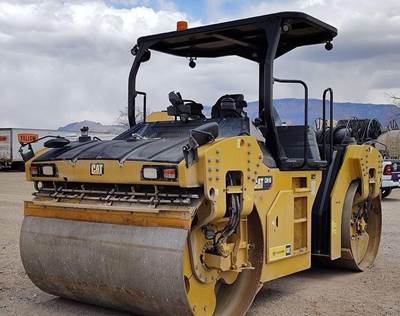 Caterpillar CB16 Smooth Drum Roller Compactor