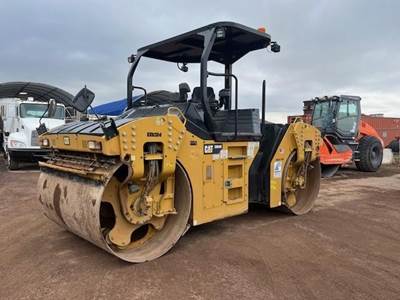 Caterpillar CB64B Smooth Drum Roller Compactor
