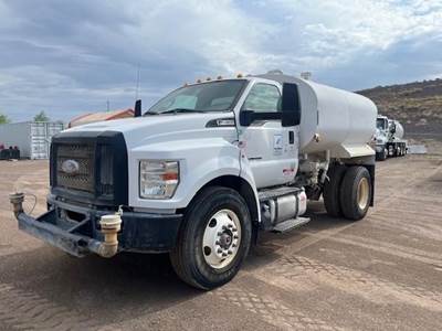Ford F-650 Water Truck - 270HP