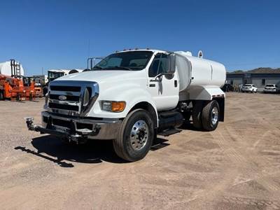 Ford F-750 Water Truck