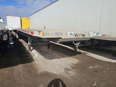 Fontaine REV 60 FLAT 53' TRIDEM AIR Tri Axle Flatbed Trailer - Air Ride