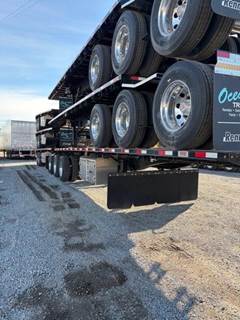 Renn 32x102 Flatbed Trailer - Air Ride