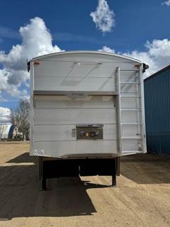 Titan 28/28 FT Hopper / Grain Trailer
