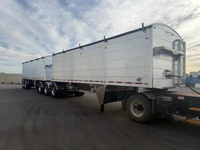 Titan Hopper / Grain Trailer - Air Ride